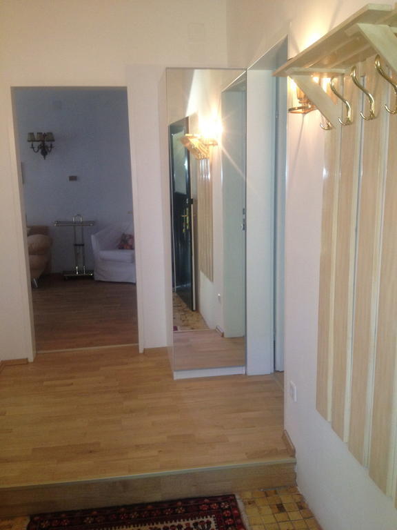 Exquisites Gartenapartment In Eleganter Jugendstilvilla Bécs Kültér fotó